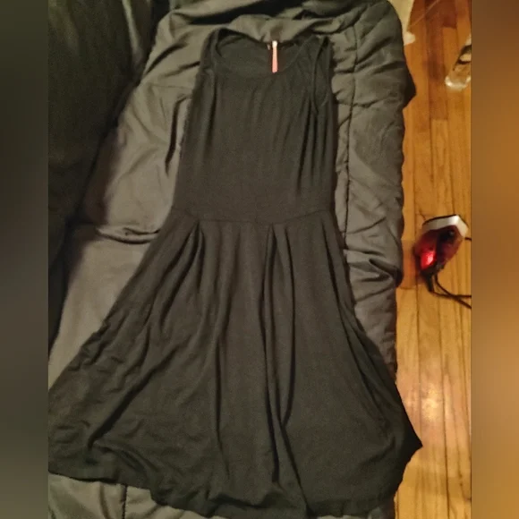 Black Fit-and-Flare Mini Dress with Pink Back Zip - Picture 5 of 8